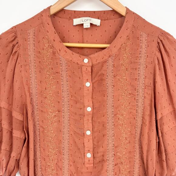 Loft Terracotta Eyelet Embroidered Puff Sleeve Button-Down Top Size M - Picture 2 of 6